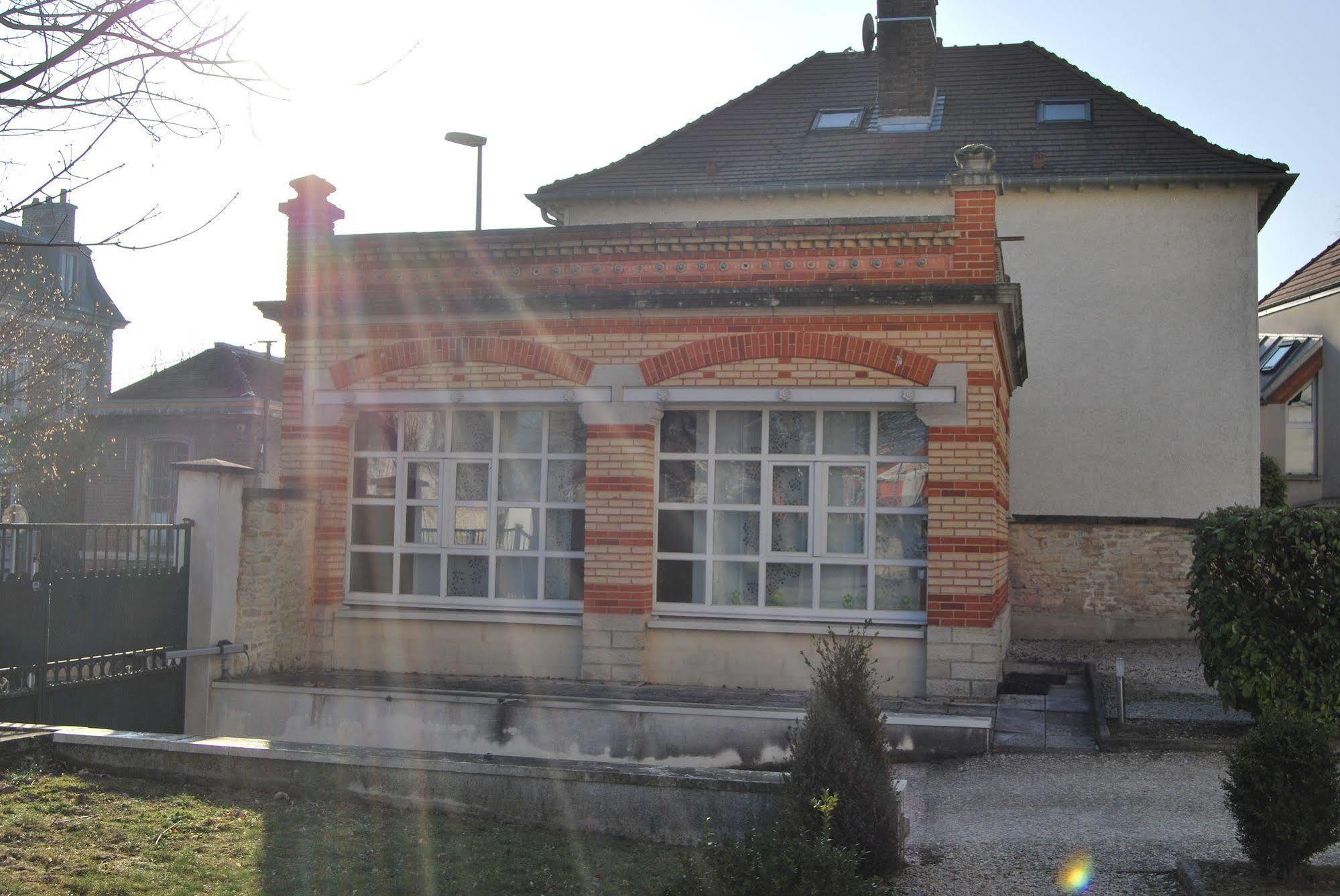 Apartment La Tour Boileau *